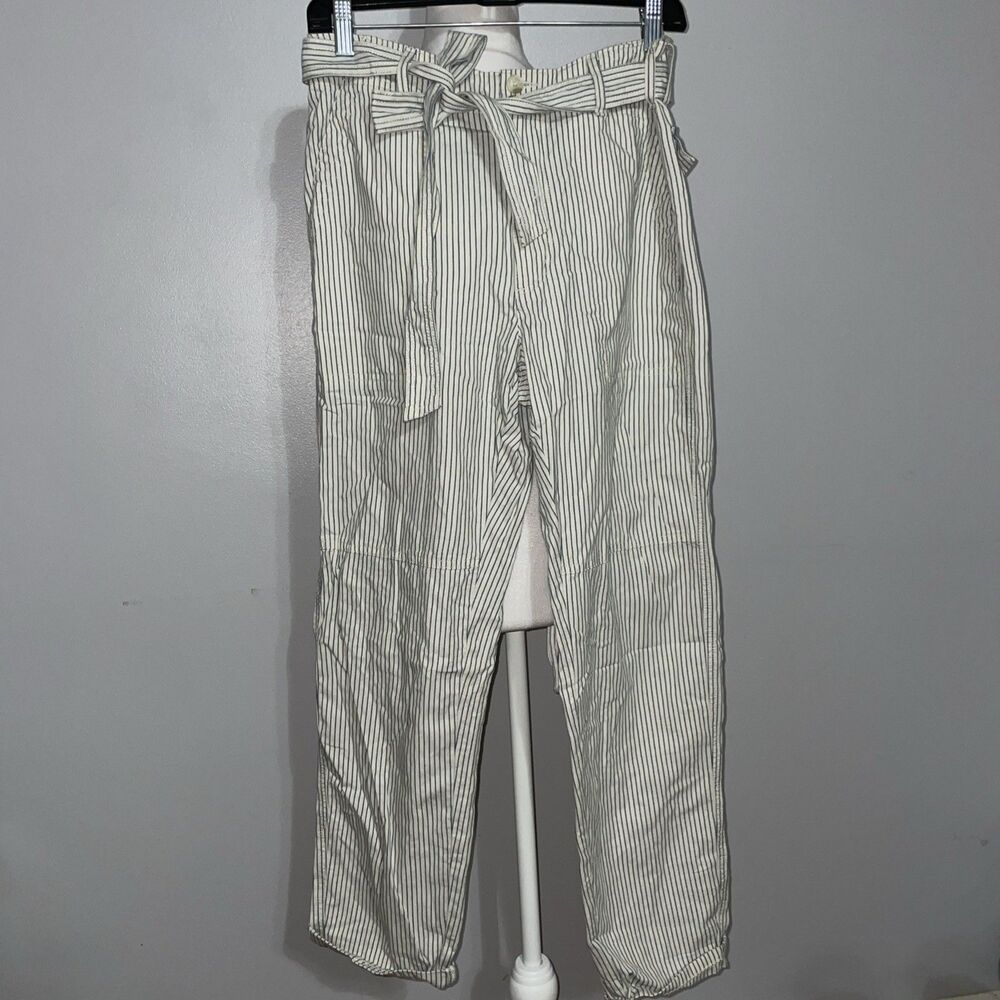 American Eagle Womens 6R Blue White Stripe Paperbag Pants Belted Cotton AEO